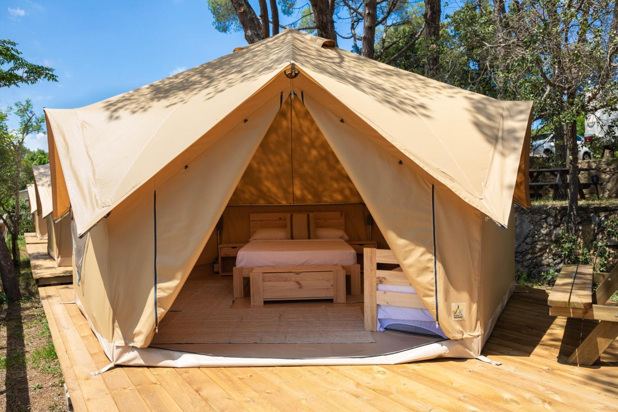 Camping 3 Estrellas Costa Brava Vall-Llobrega Dış mekan fotoğraf